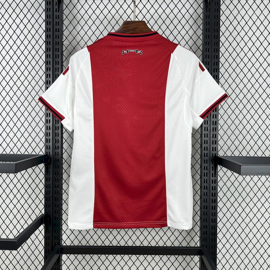 Barcelona 24-25 Home fan version