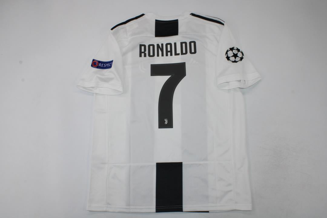 Juventus 18-19 Local
