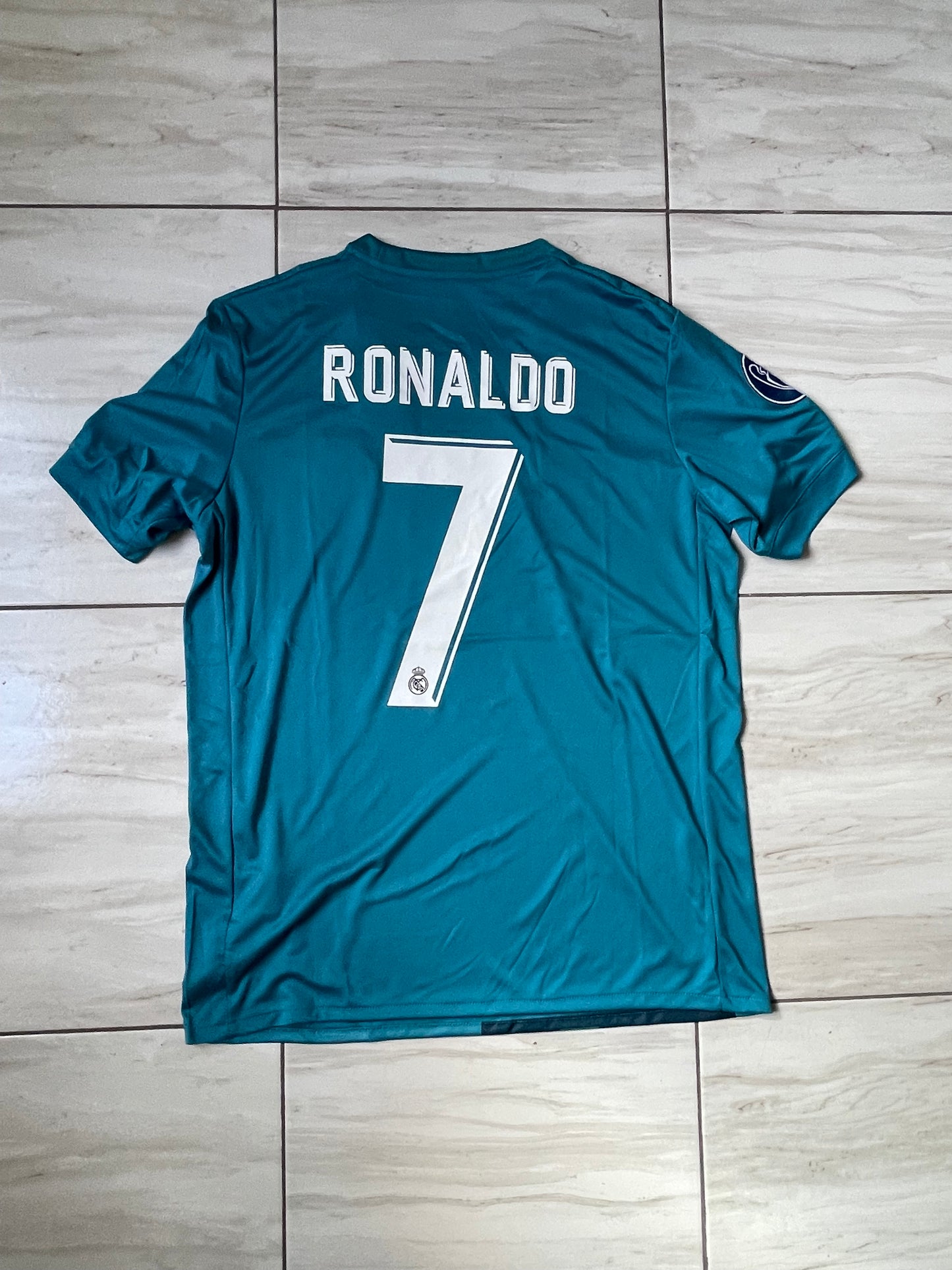 Real Madrid 17-18 Alternative short sleeve