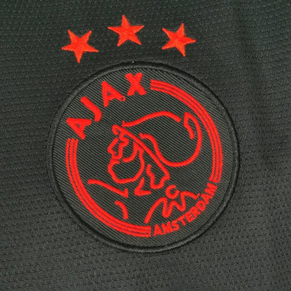 Ajax 21-22 Visita versión fan