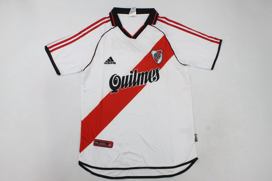 River Plate 00-01 Local manga corta