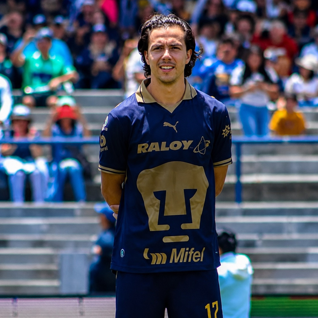 Pumas local 2026/27 versión fan