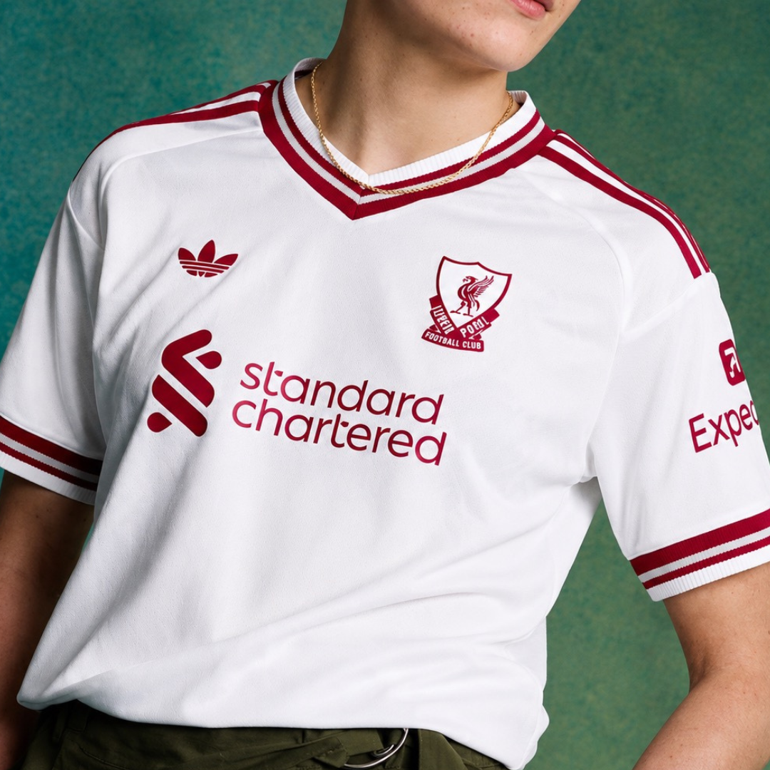 Liverpool 2026/27 local versión jugador