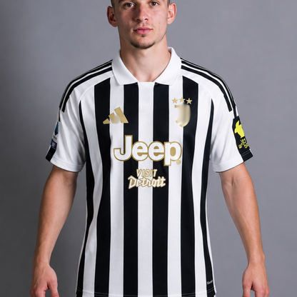 Juventus 2026/27 local versión jugador