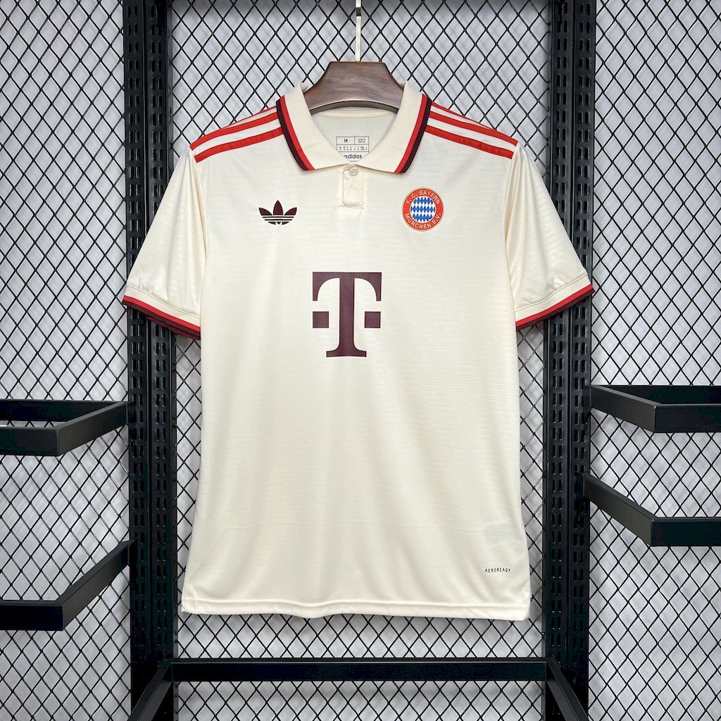 Bayern Munich 24-25 Alternativa versión fan