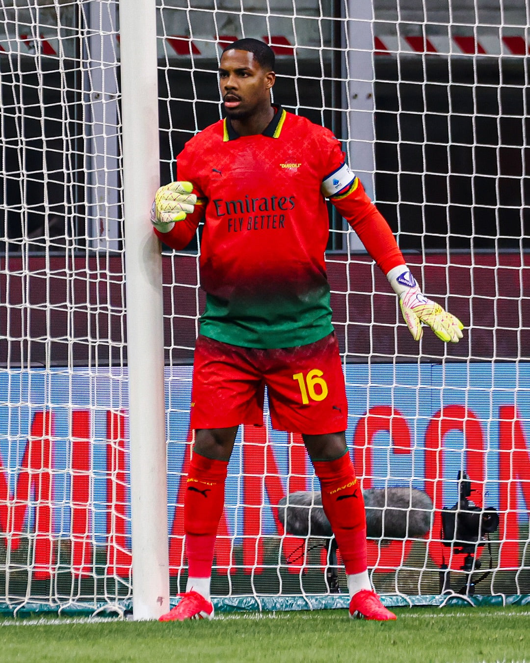 Milan 23-24 Pleasures player version