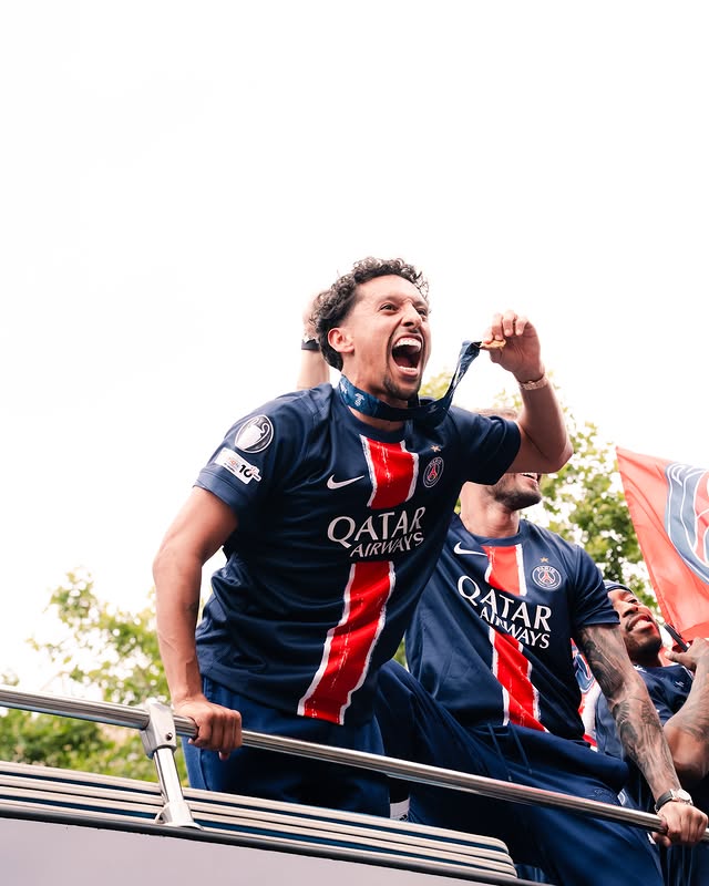 PSG 24-25 Campeón versión fan