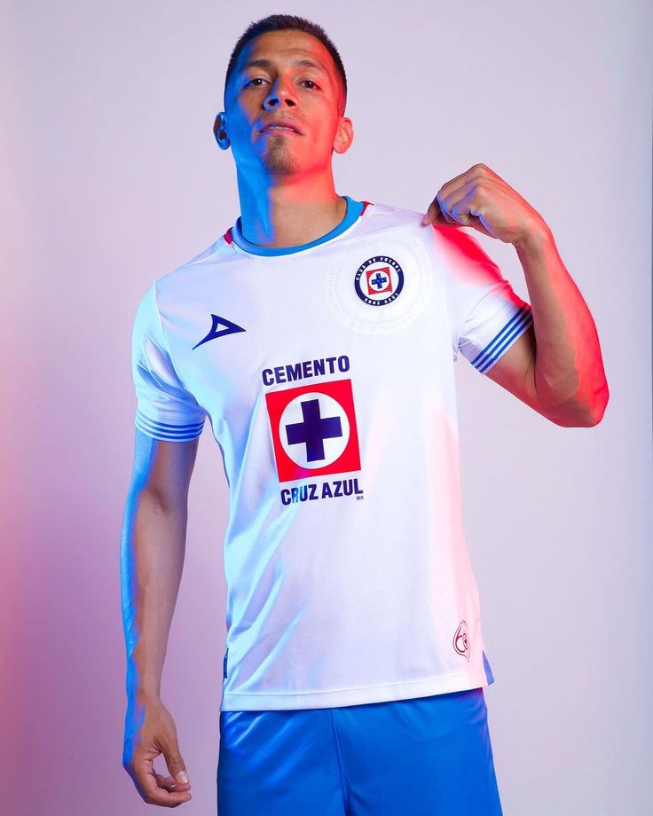 Cruz Azul 24 25 Visit fan version