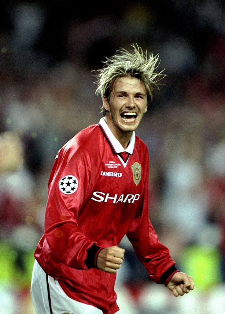 Manchester United 99-00 Local manga corta