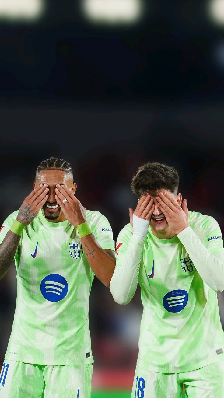 Barcelona 24-25 Alternativa manga larga versión jugador