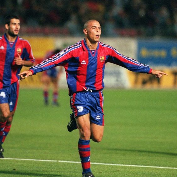 Barcelona 96-97 Home long sleeve – Club de Jerseys