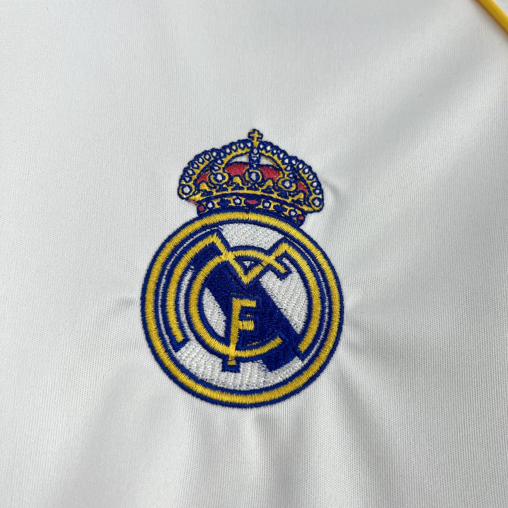 Real Madrid 25-26 Local versión fan