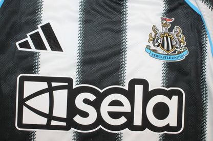 Newcastle United 25-26 Local versión jugador