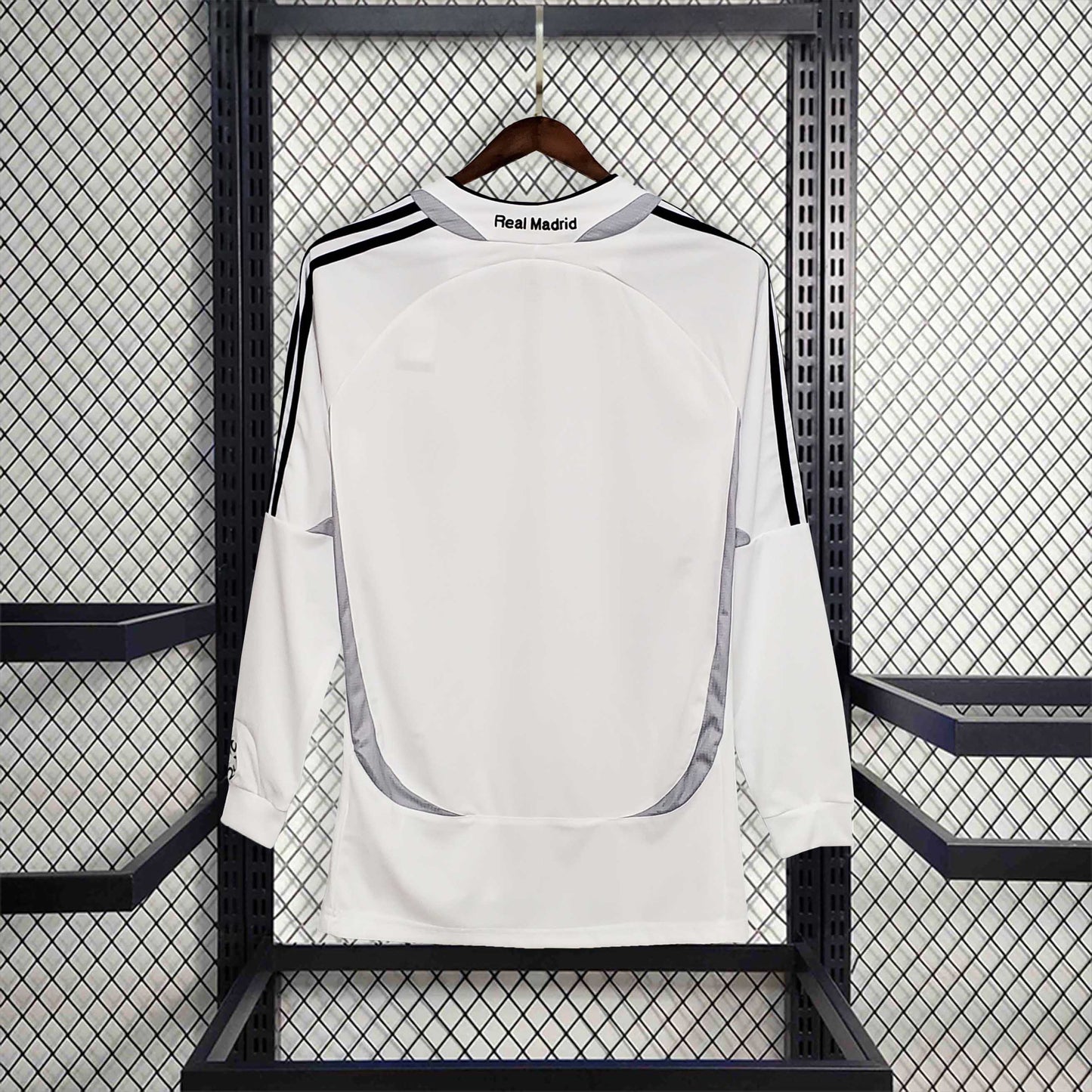 Real Madrid 01-02 Home Long Sleeve