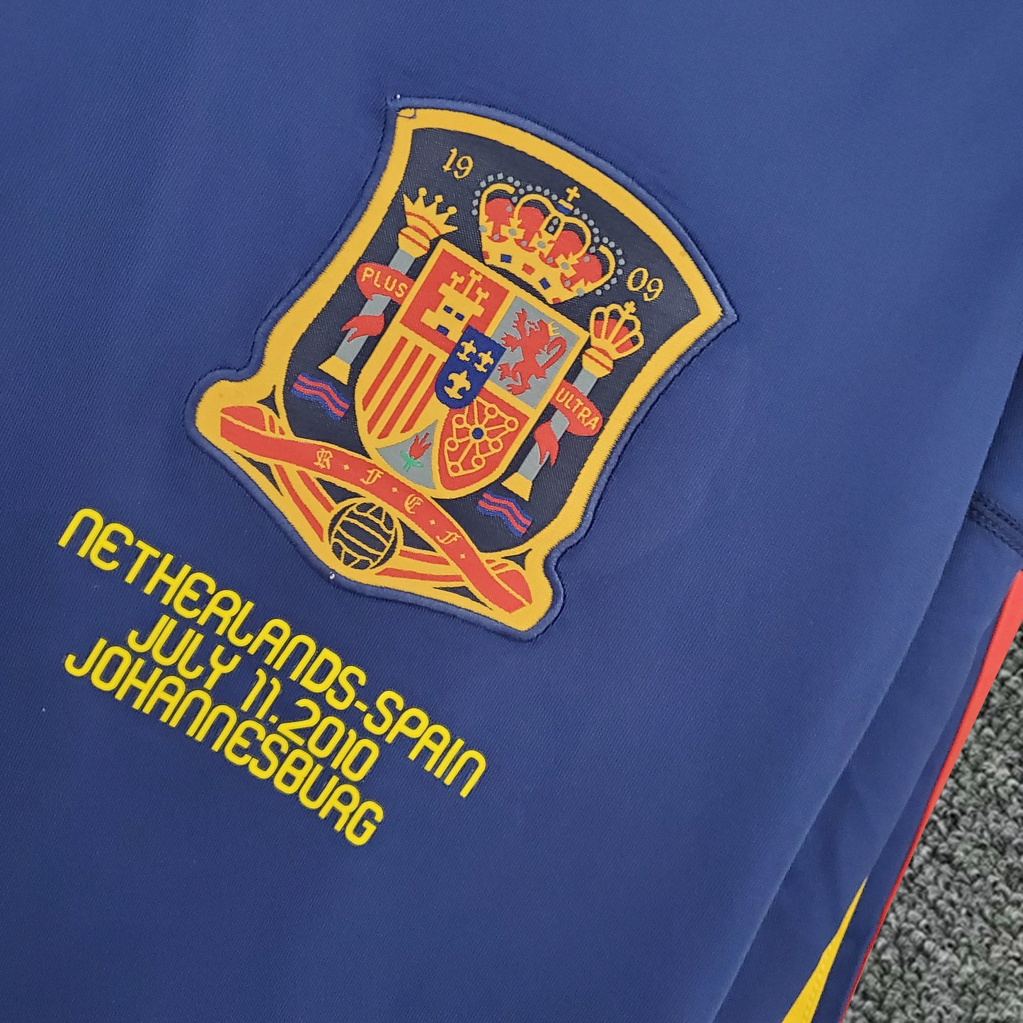 Real Madrid 01-02 Home Long Sleeve