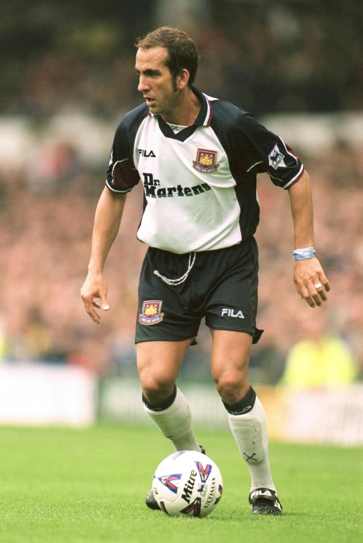 Manchester City 11-12 Home short sleeve